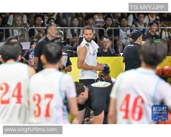 姚明携众好友在北京举办盛大聚餐共叙篮球情谊与人生故事