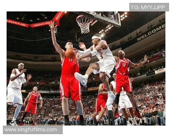 艾佛森如何在比赛中成功盖帽姚明的精彩瞬间与技术分析