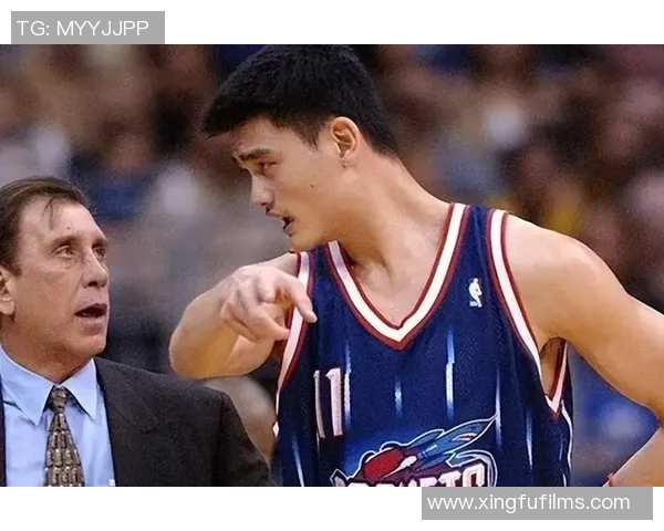 姚明传奇生涯回顾：从篮球新星到全球体育文化的象征