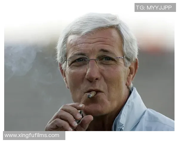 足球明星与雪茄的奢华生活揭秘哪些球星热衷于享受雪茄的魅力