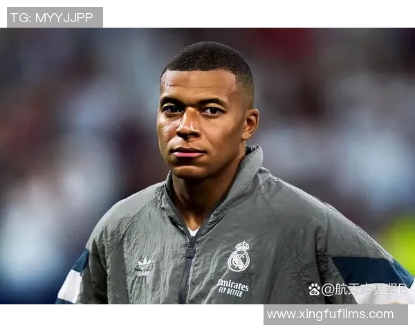 足球明星效力的各大球队及其转会历史解析