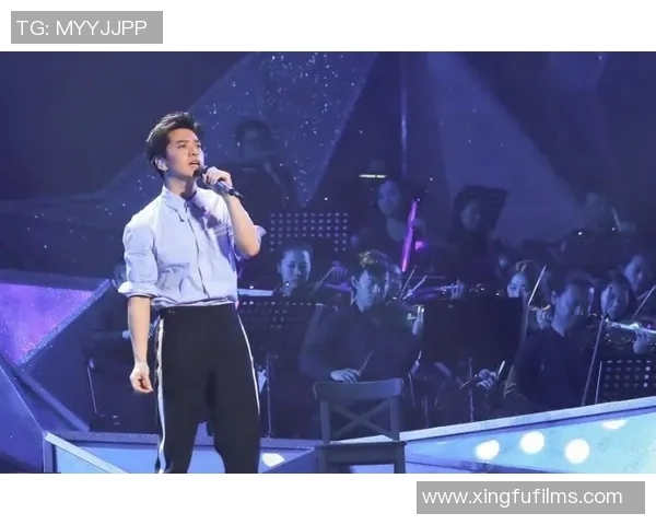 香港足球明星李健的传奇人生与球场辉煌成就揭秘