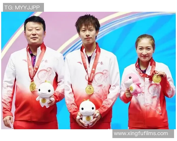 刘诗雯与王曼的巅峰对决谁能笑到最后乒乓球赛场的精彩瞬间回顾